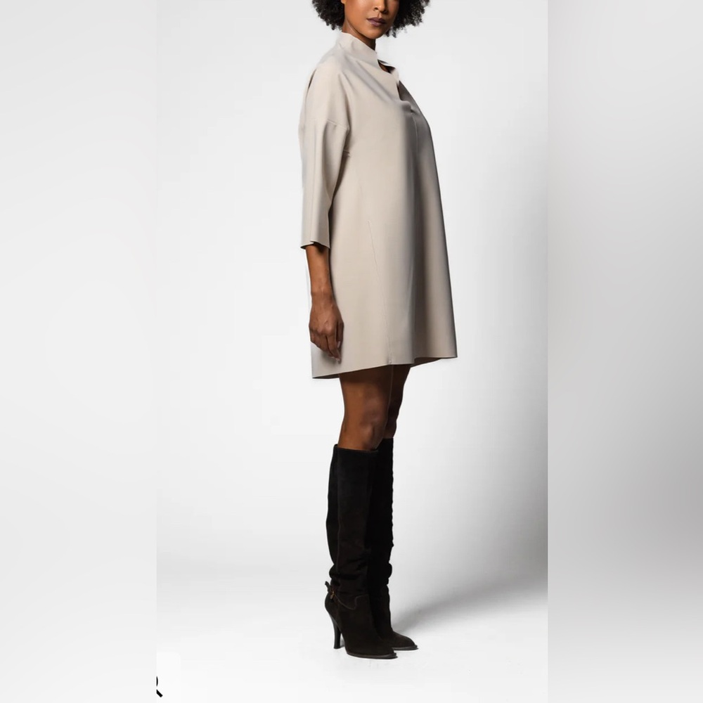 NWT Oak & Fort Minimalist V Neck Midi  Dress Size S